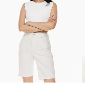 NWT Denim Forum 90’s Chloe Bermuda